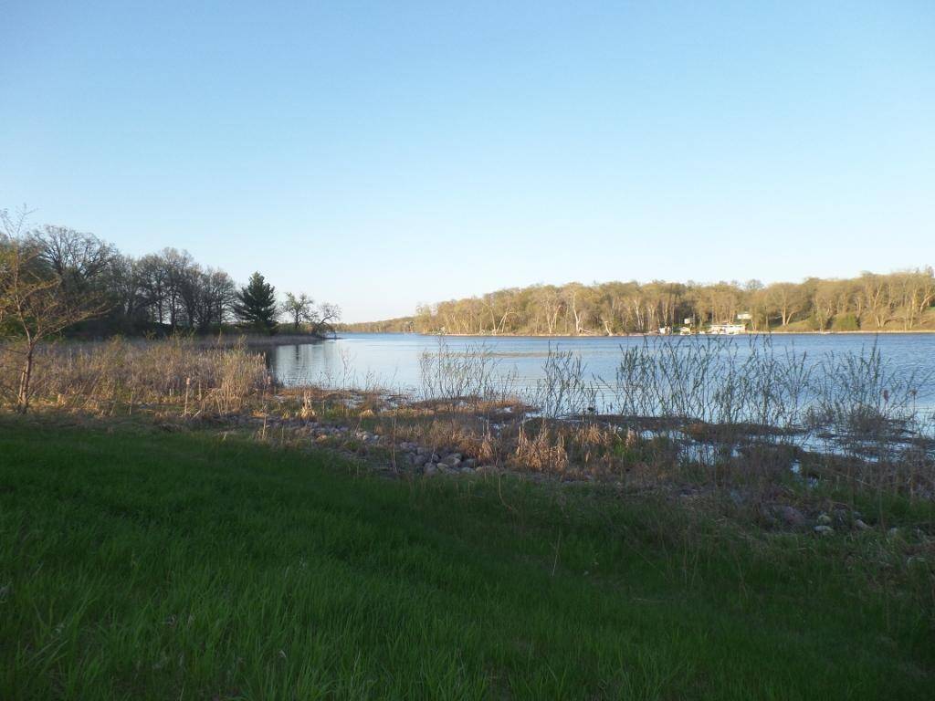 Dent, MN 56528,34343 Twin Island DR