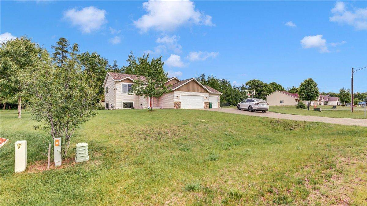 Baxter, MN 56425,14603 Grand Oaks DR