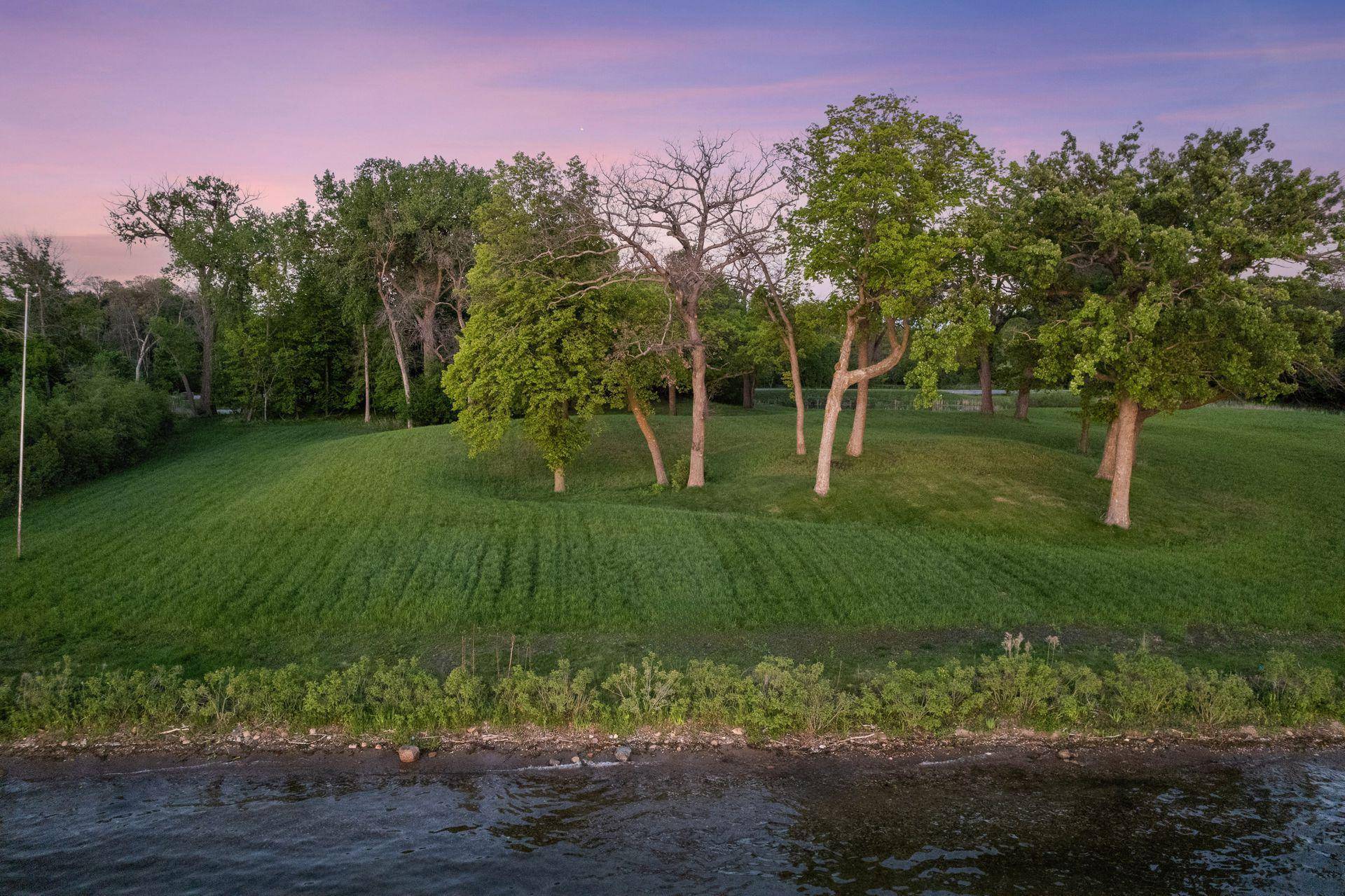 Wayzata, MN 55391,535 Bushaway RD