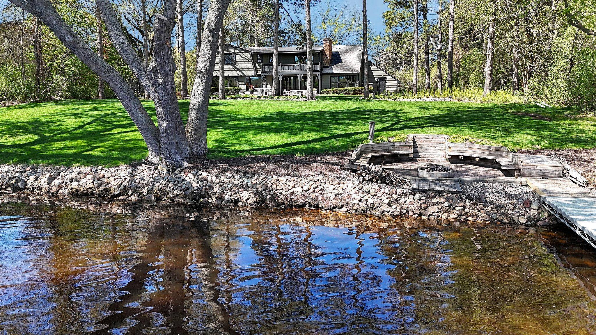 Sartell, MN 56377,2944 Winnebago RD