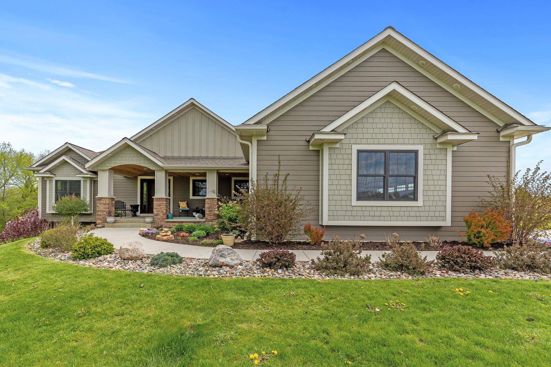 Spring Lake Twp, MN 55372,5897 Meadowlark LN