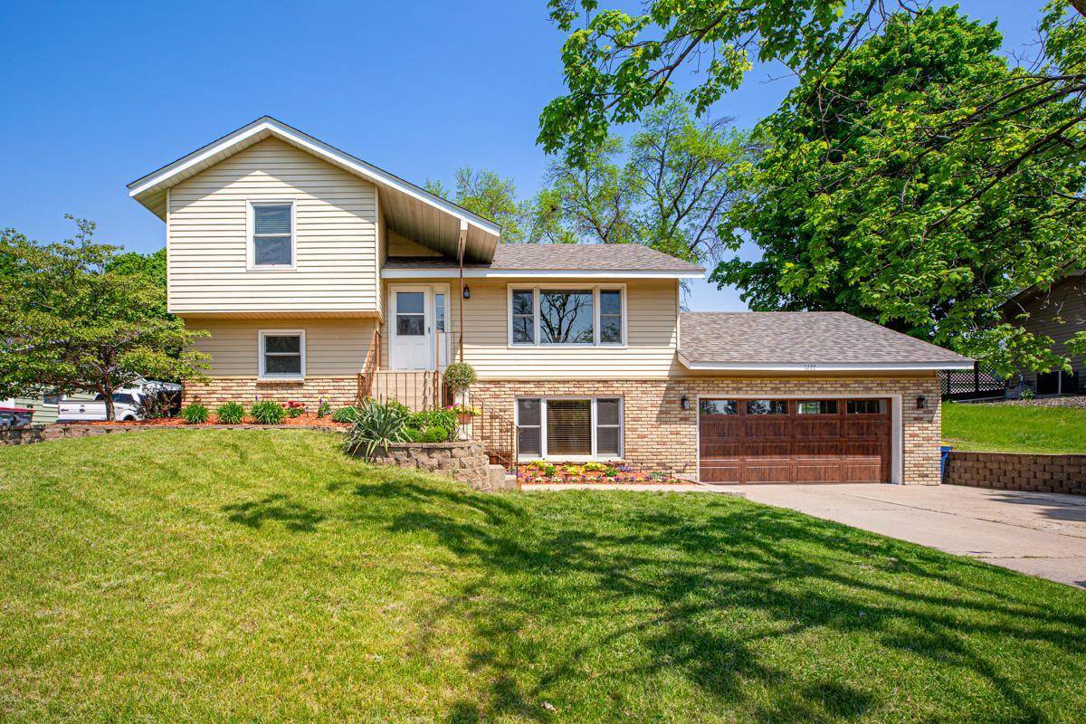 Faribault, MN 55021,1400 Robinwood LN