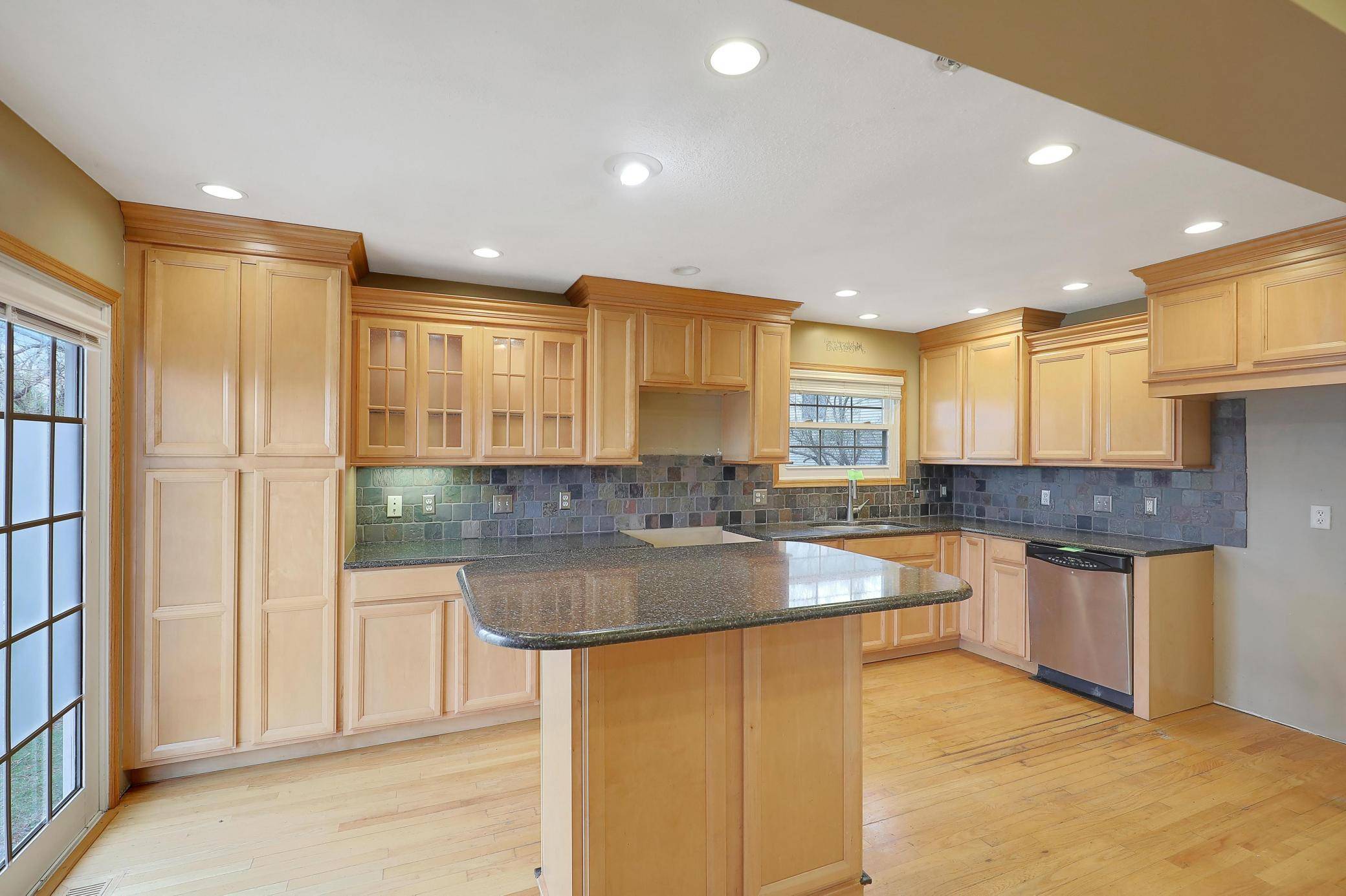 Apple Valley, MN 55124,5642 139th Street CT