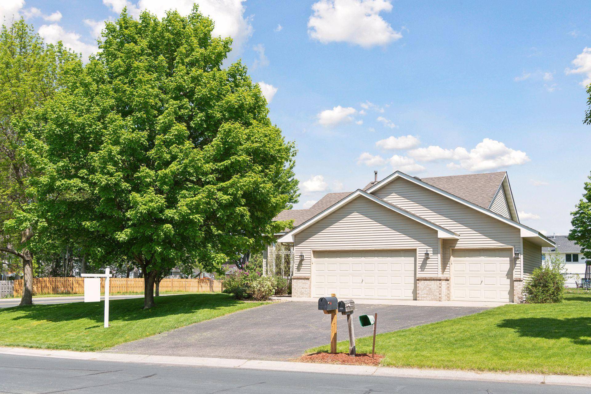 Waconia, MN 55387,1555 Fountain LN