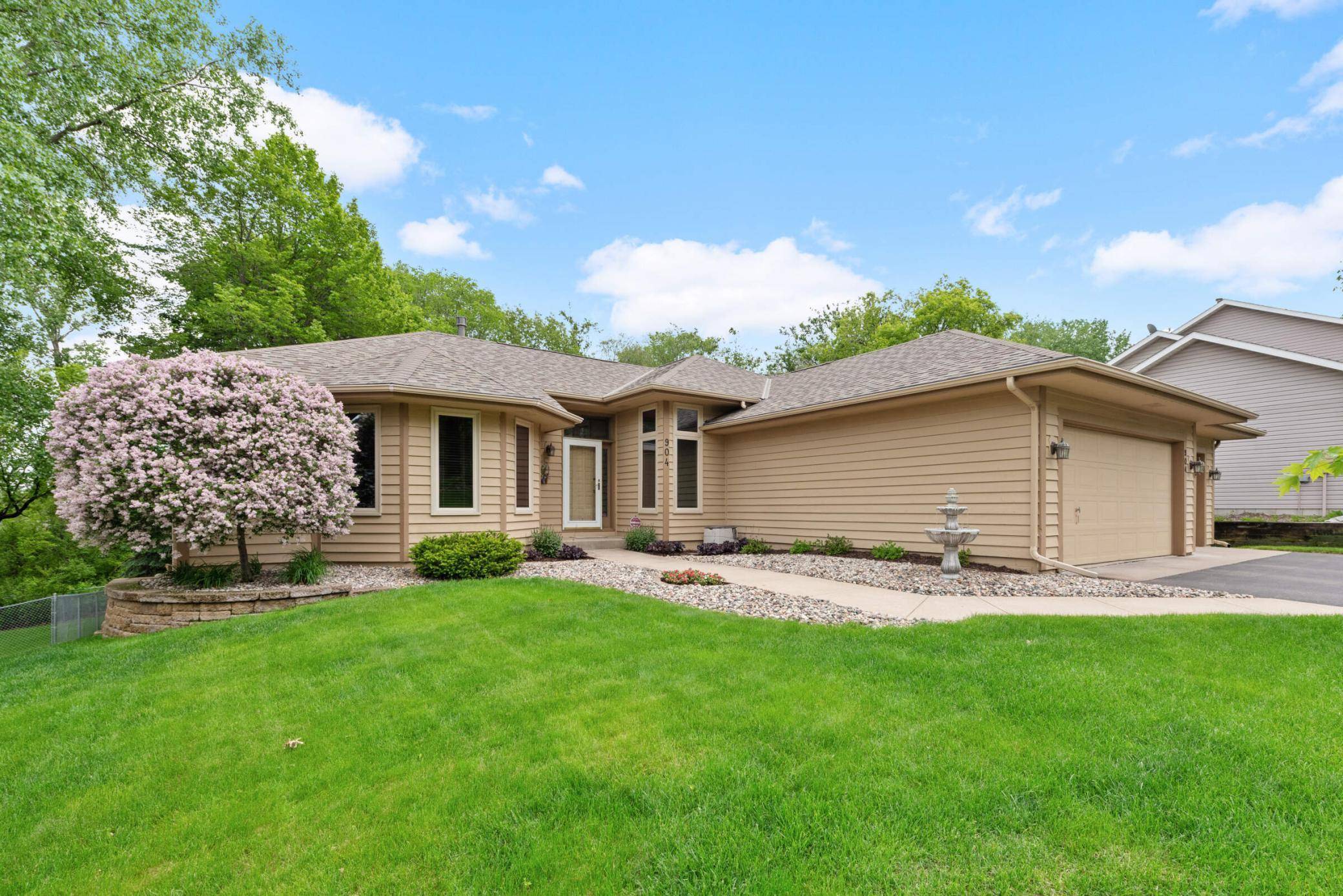 Burnsville, MN 55306,904 Crystal Lake RD W