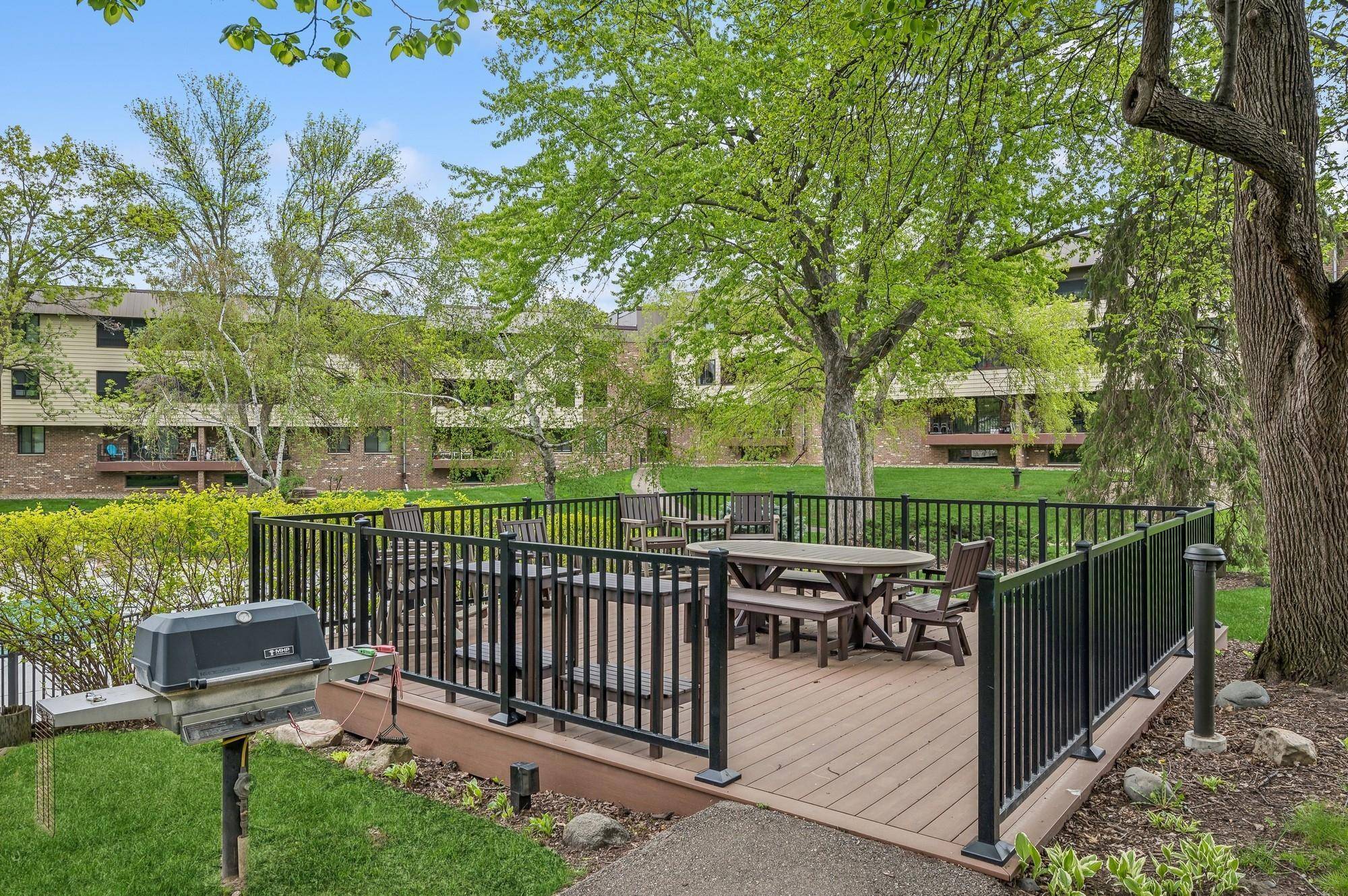 Edina, MN 55439,7500 Cahill RD #316C