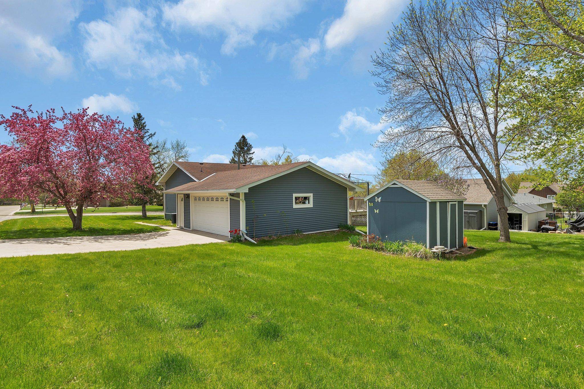 Glenwood, MN 56334,614 5th ST SE