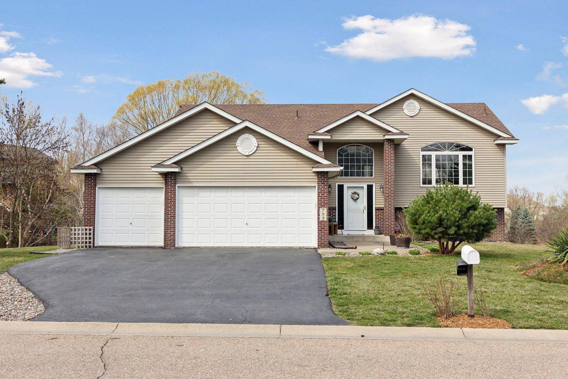 Delano, MN 55328,753 Meadowlark DR