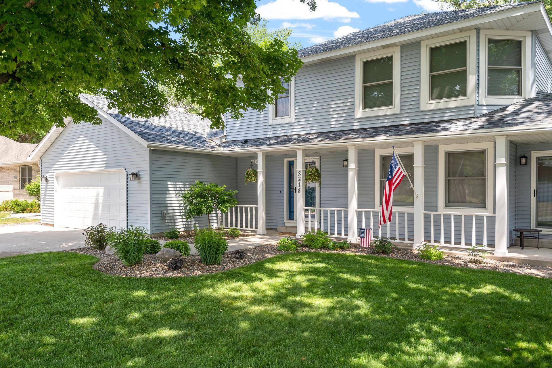 North Saint Paul, MN 55109,2218 Ariel ST N