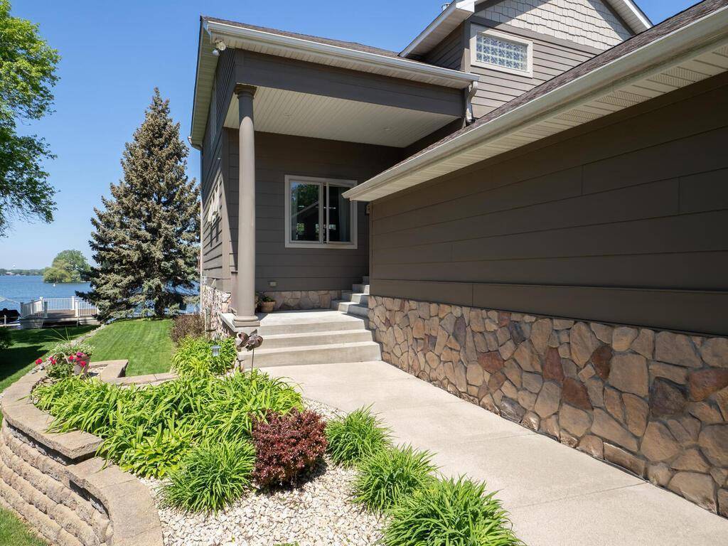 Spring Park, MN 55384,3900 Sunset DR