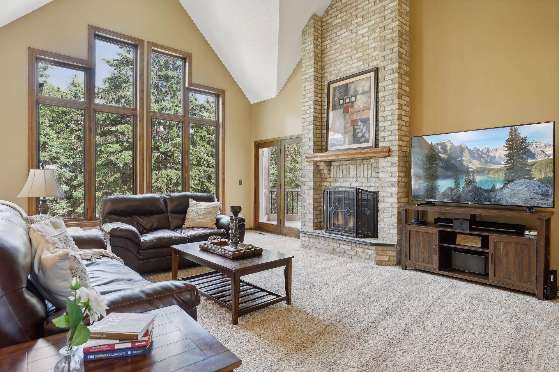 Shoreview, MN 55126,685 Valley View CT