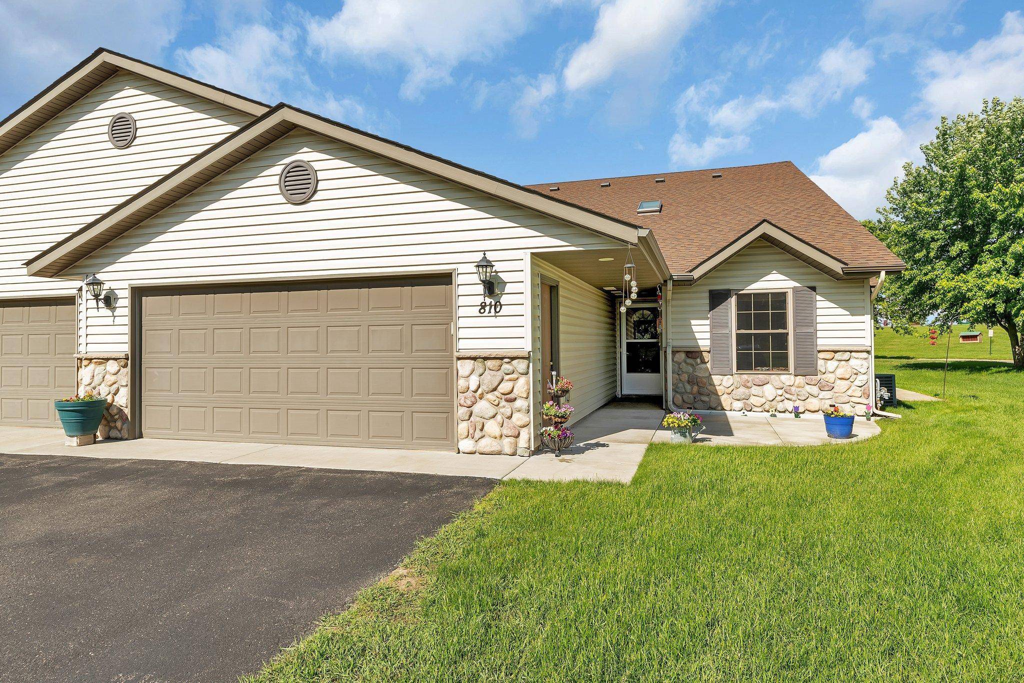 Milaca, MN 56353,810 11th AVE NE