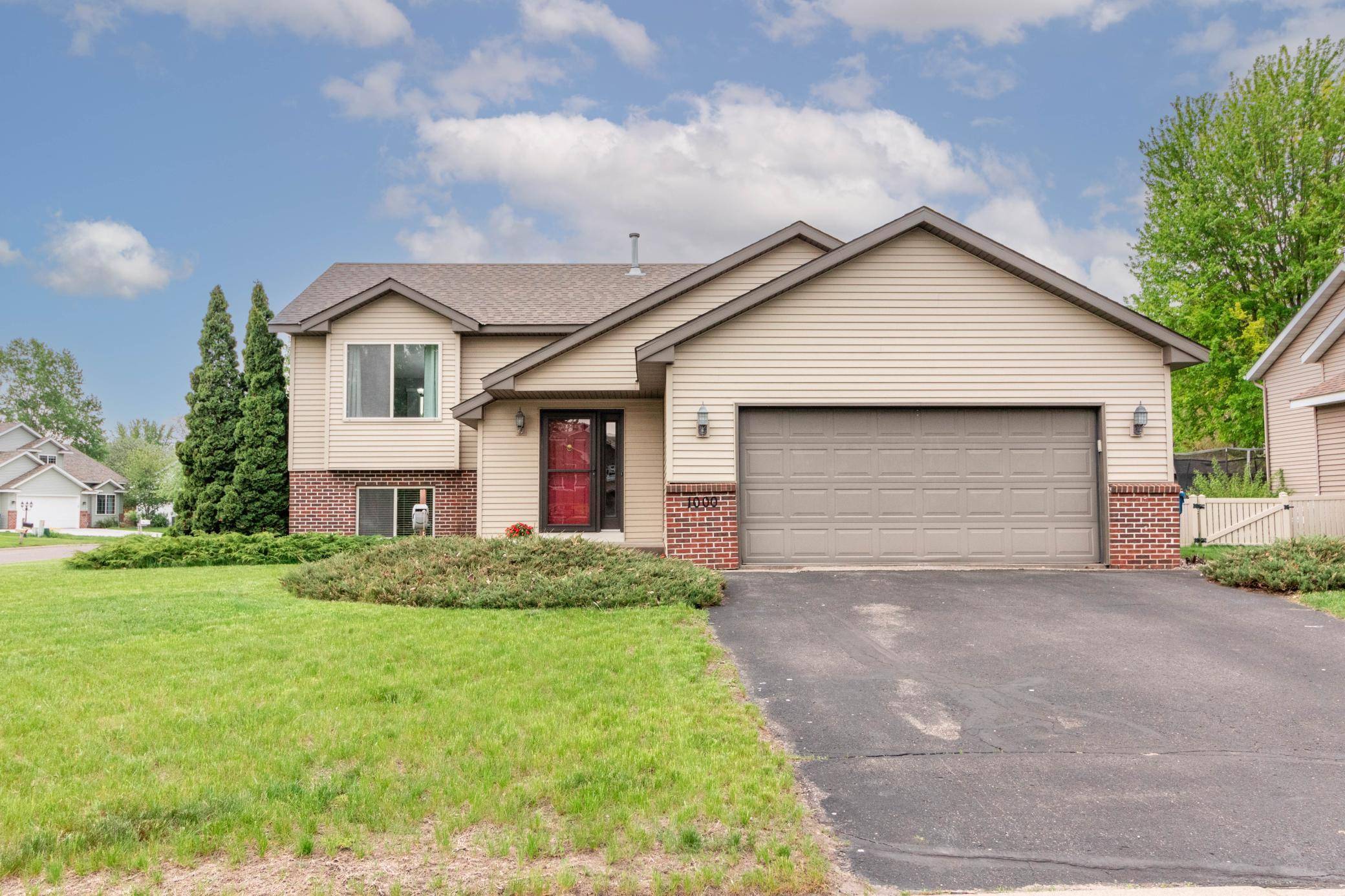 Sartell, MN 56377,1000 4th ST N