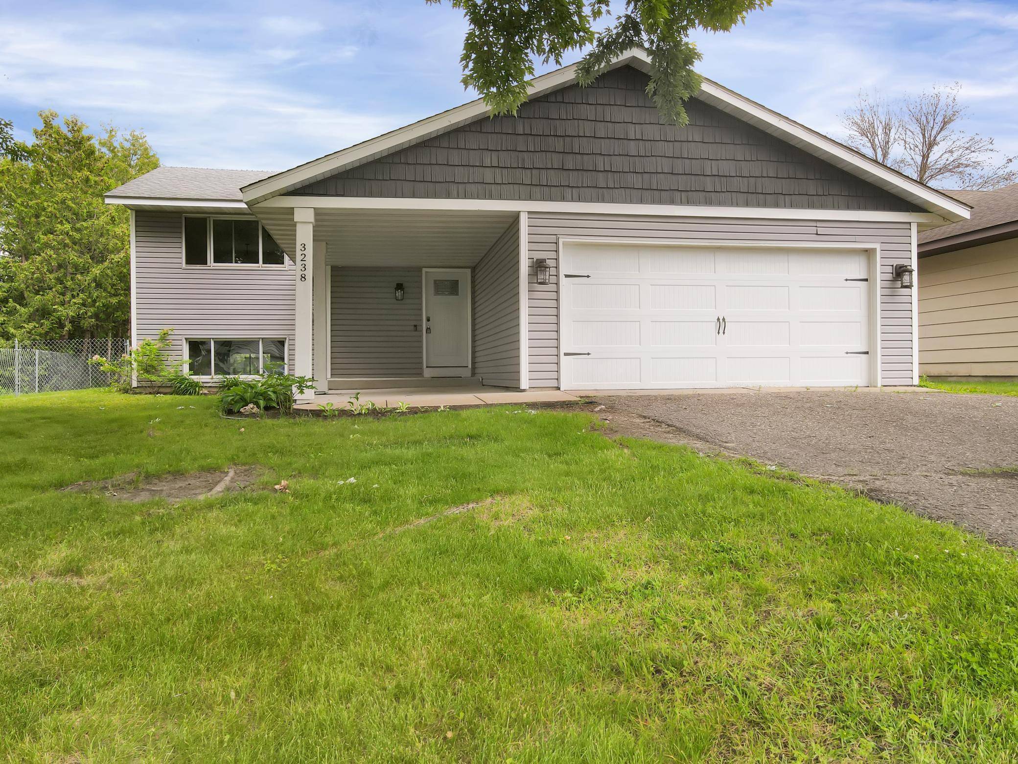 Vadnais Heights, MN 55127,3238 Moray AVE