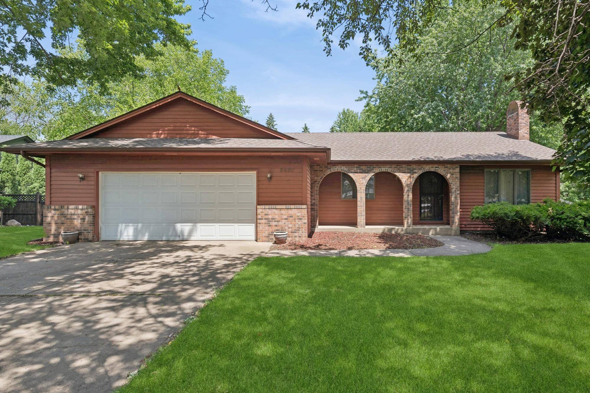 Shakopee, MN 55379,2457 Emerald LN