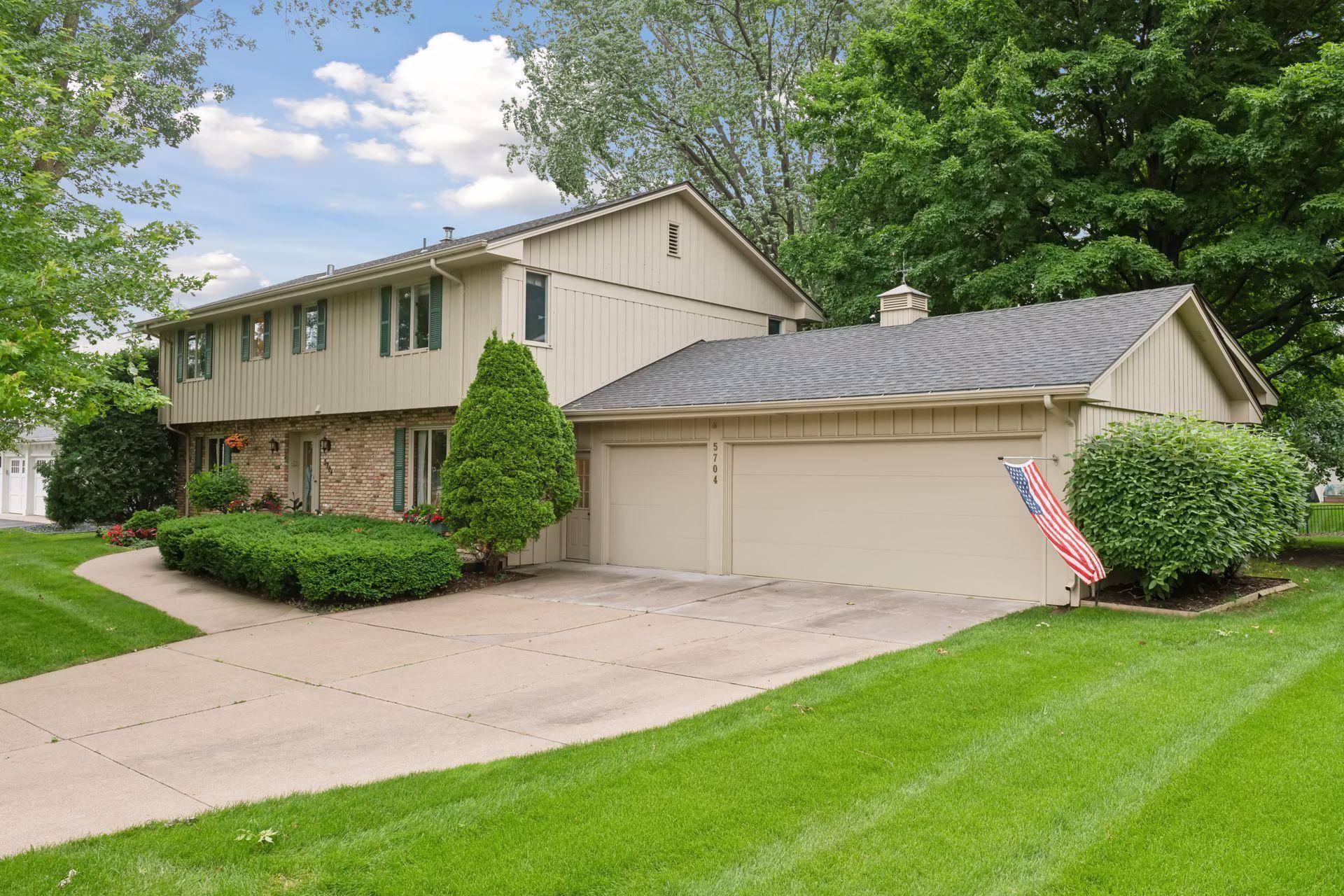 Edina, MN 55436,5704 Continental DR