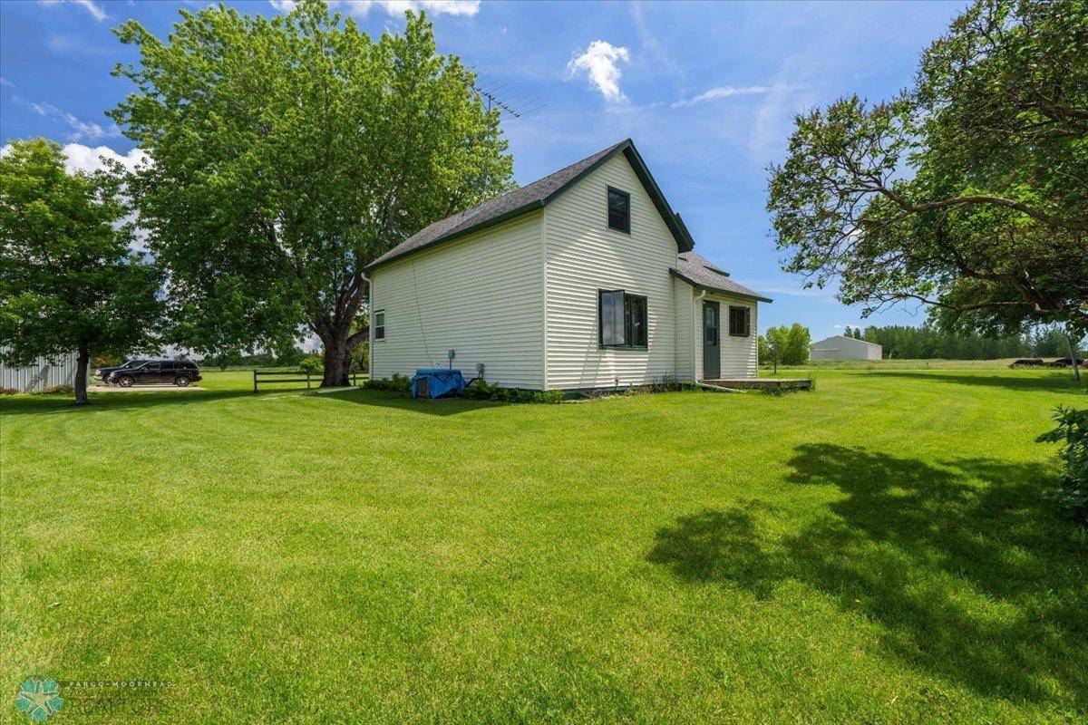 Hankinson, ND 58041,9450 County Road 1