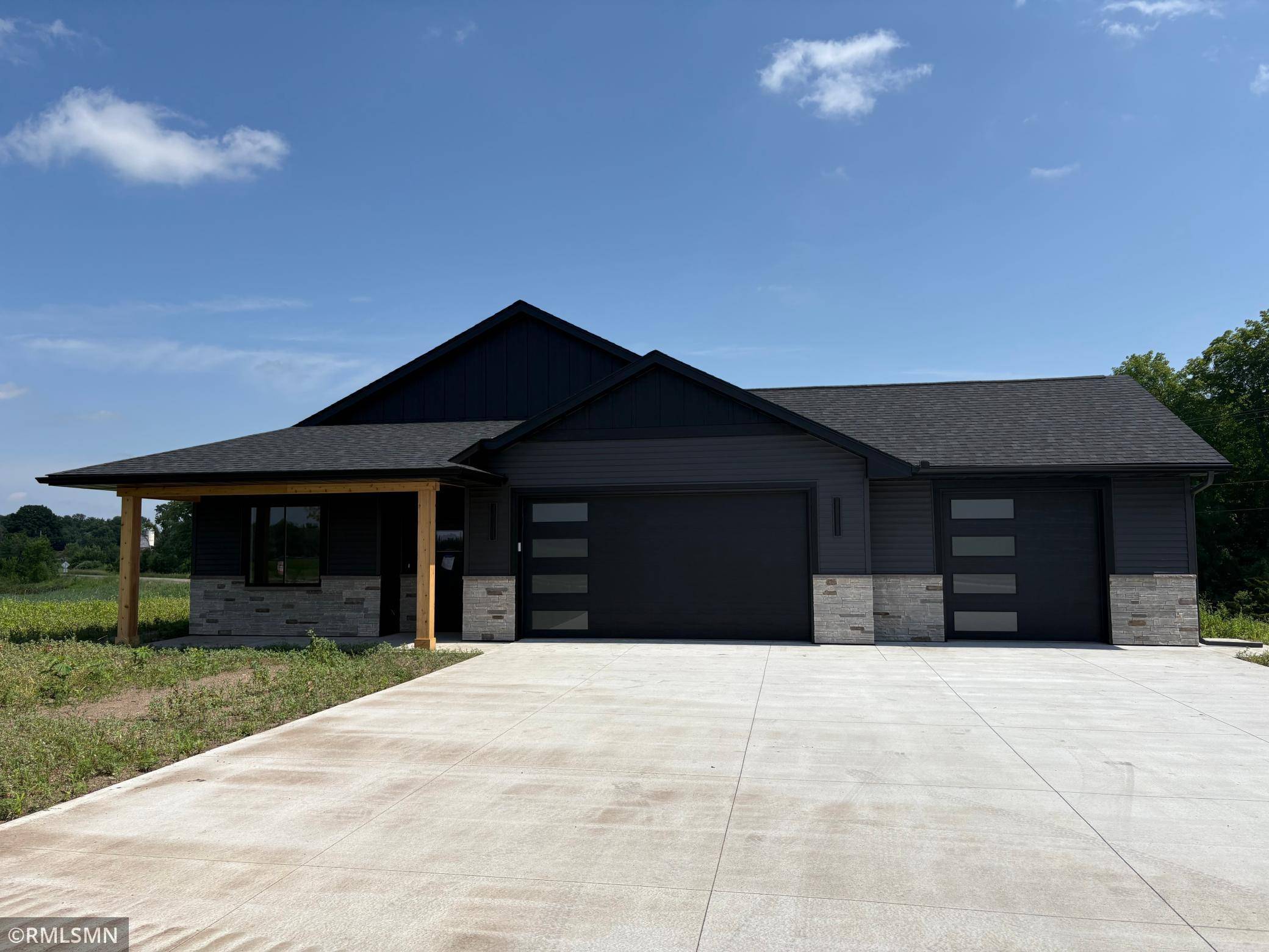Annandale, MN 55302,7541 Lake John DR