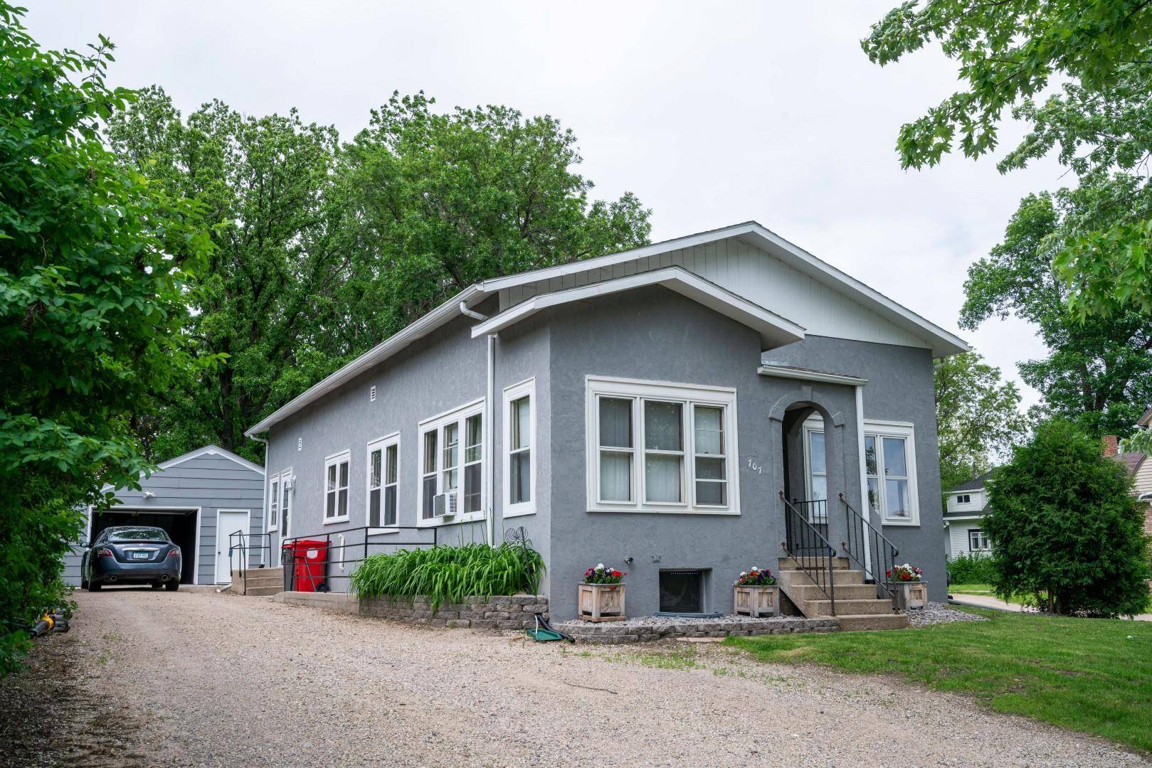 Alexandria, MN 56308,707 6th AVE E