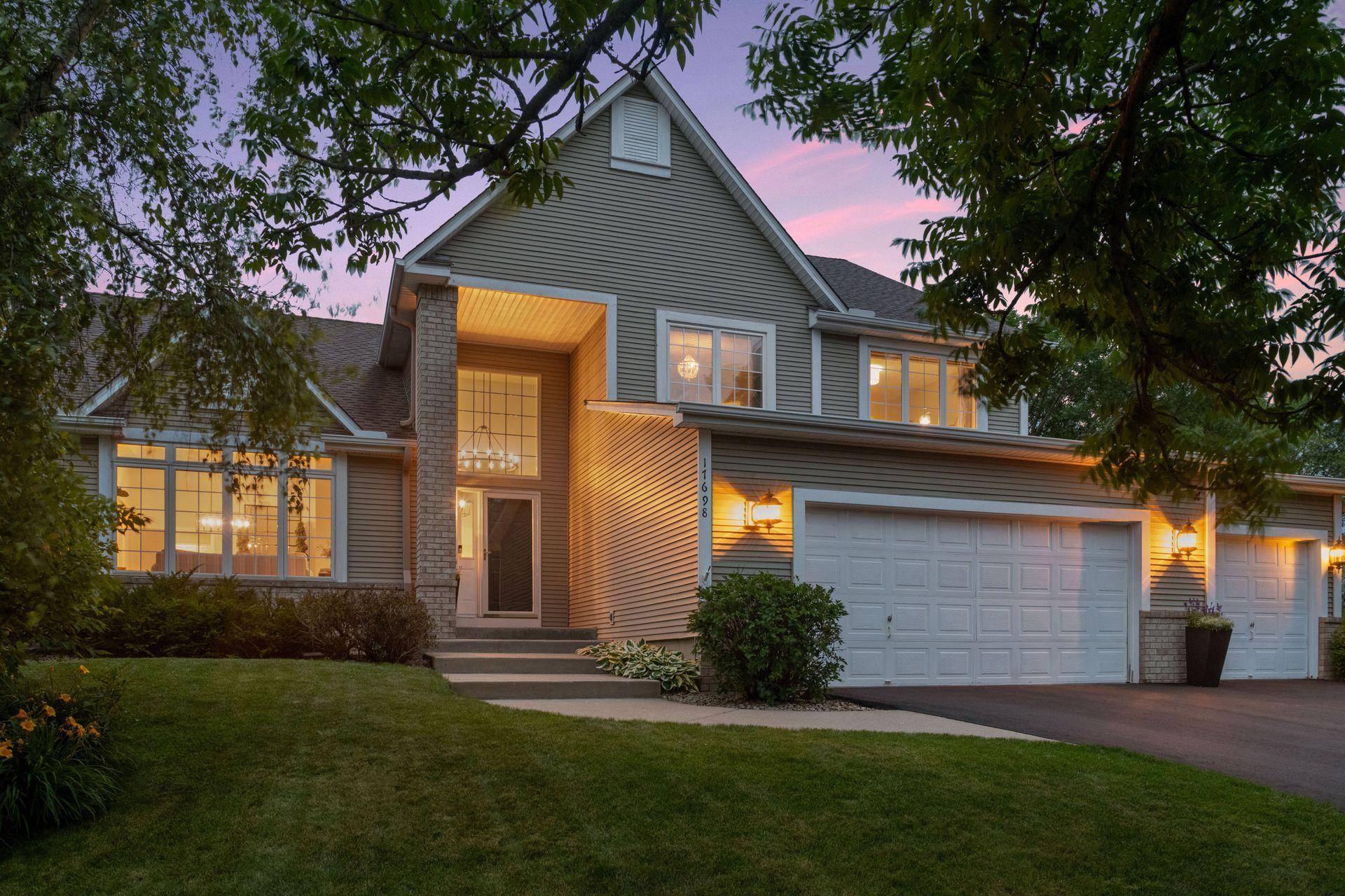Eden Prairie, MN 55347,17698 Cascade DR