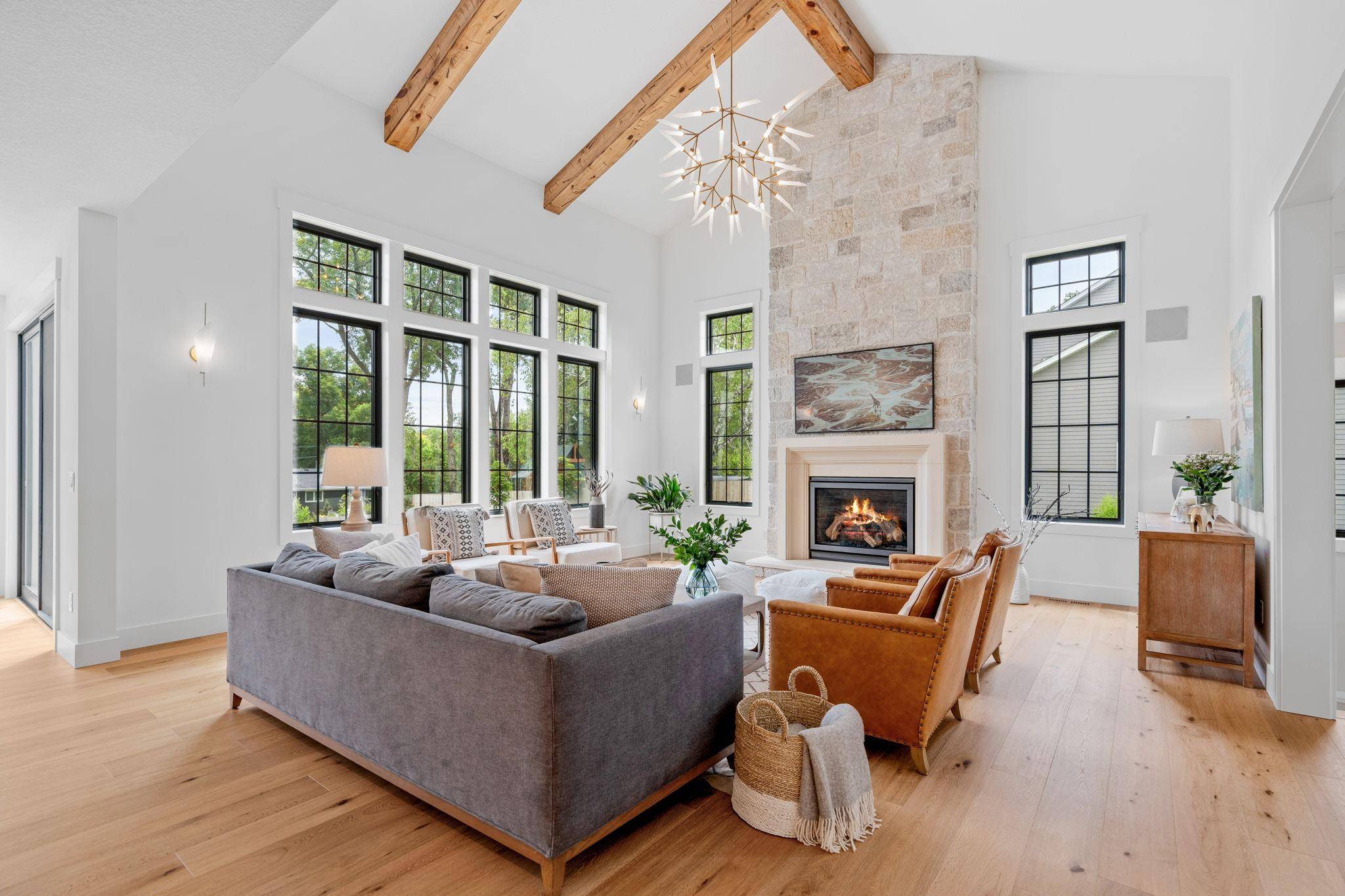 Edina, MN 55436,5717 Olinger RD
