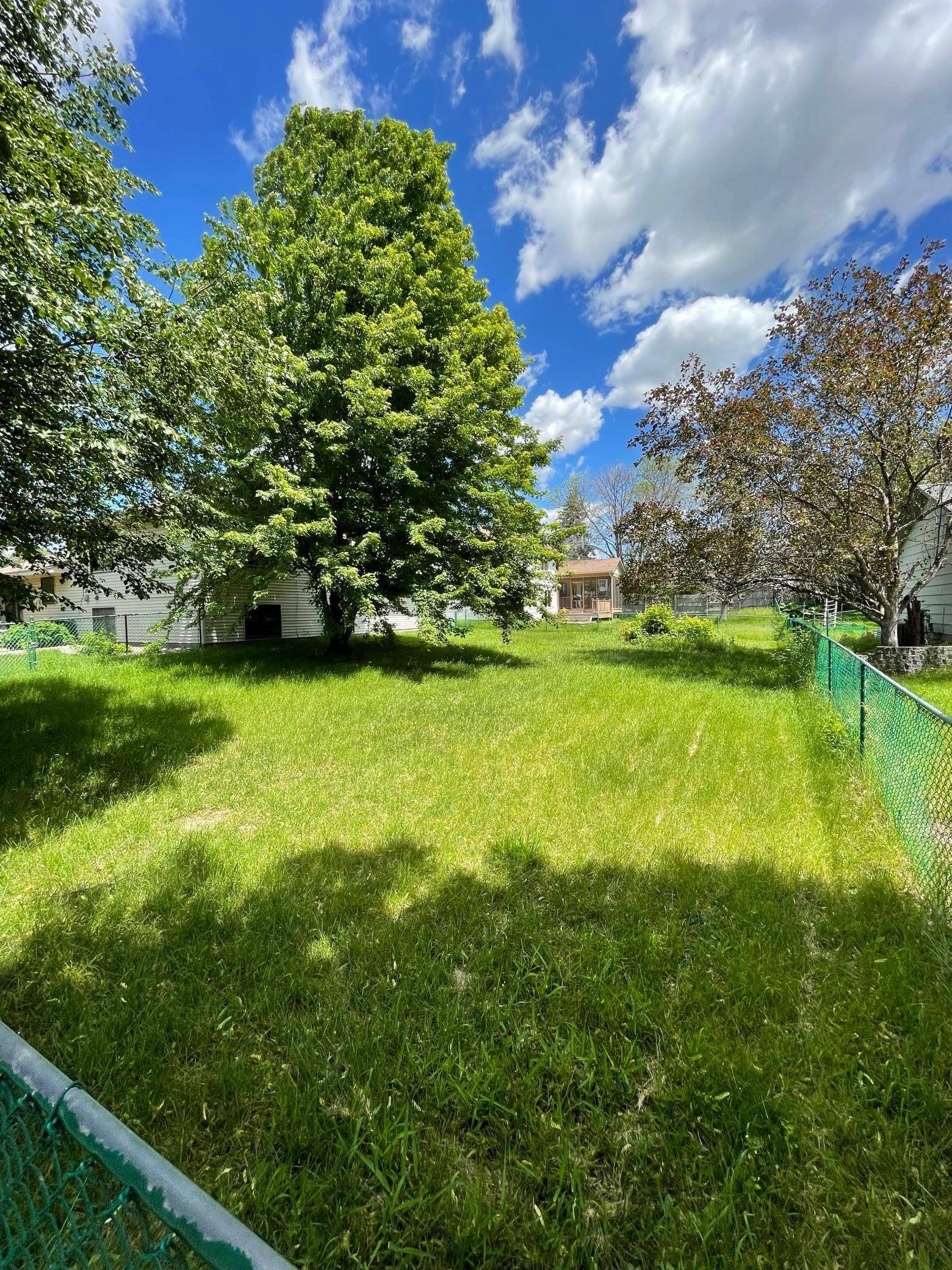 Apple Valley, MN 55124,15973 Garrett DR
