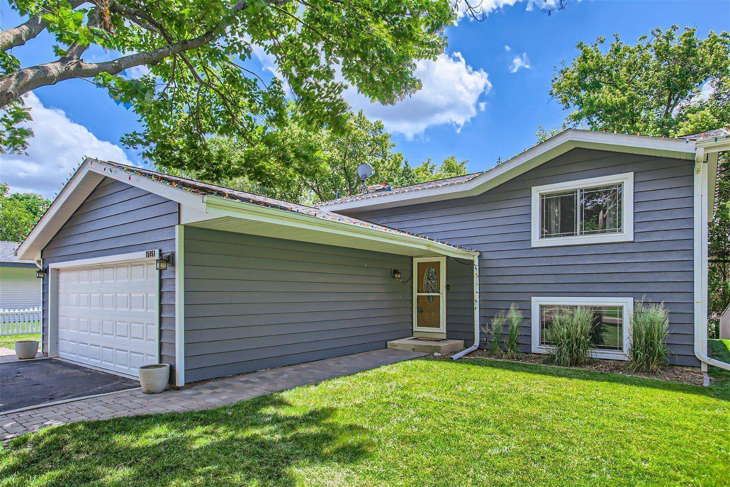 Eden Prairie, MN 55346,15051 Summerhill DR