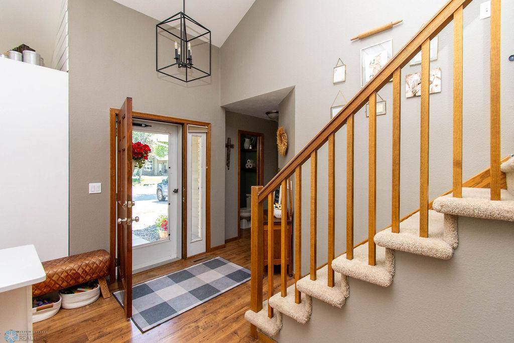 Fargo, ND 58103,2713 24th AVE S