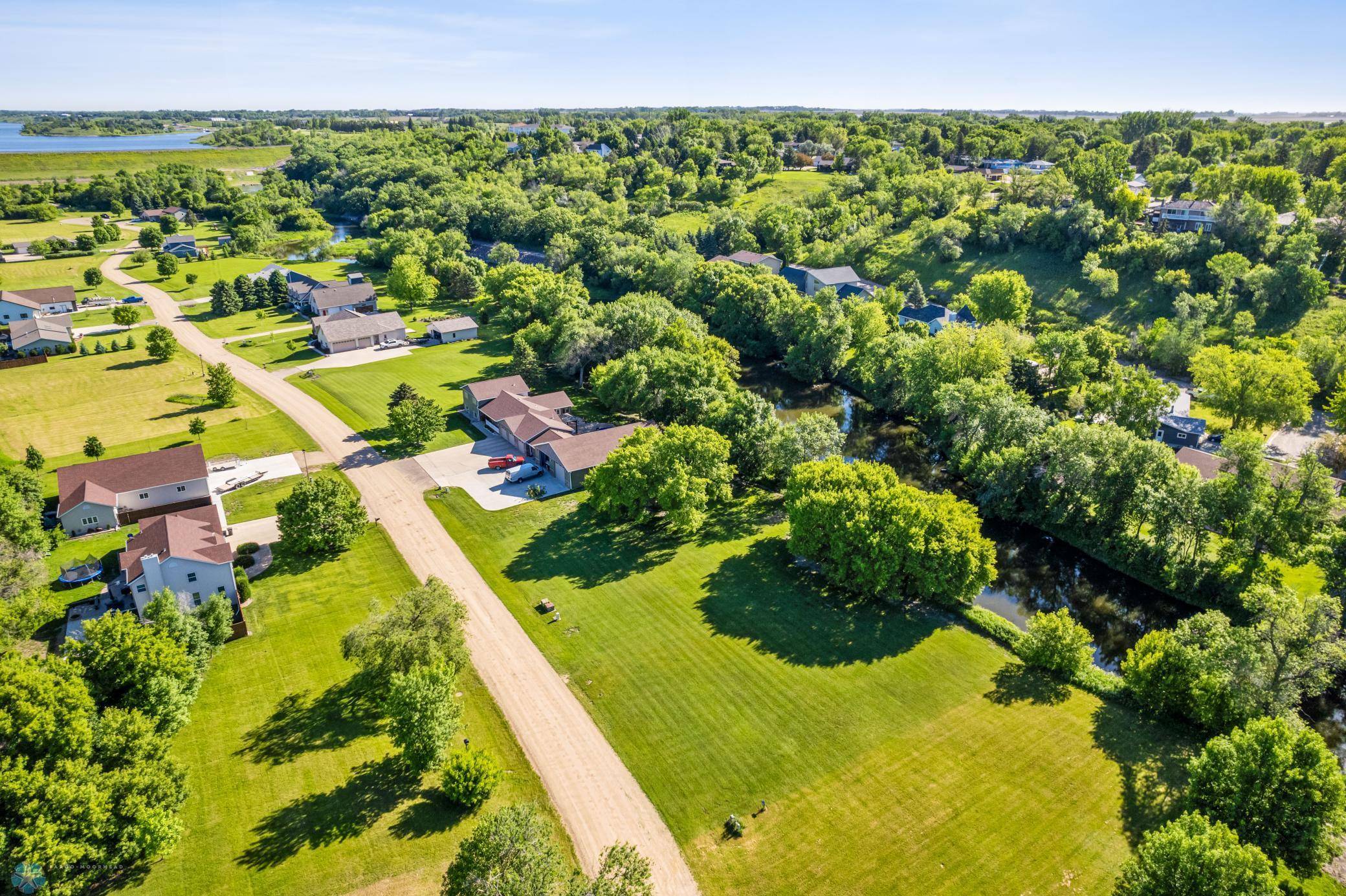 Jamestown, ND 58401,1506 Island Park DR