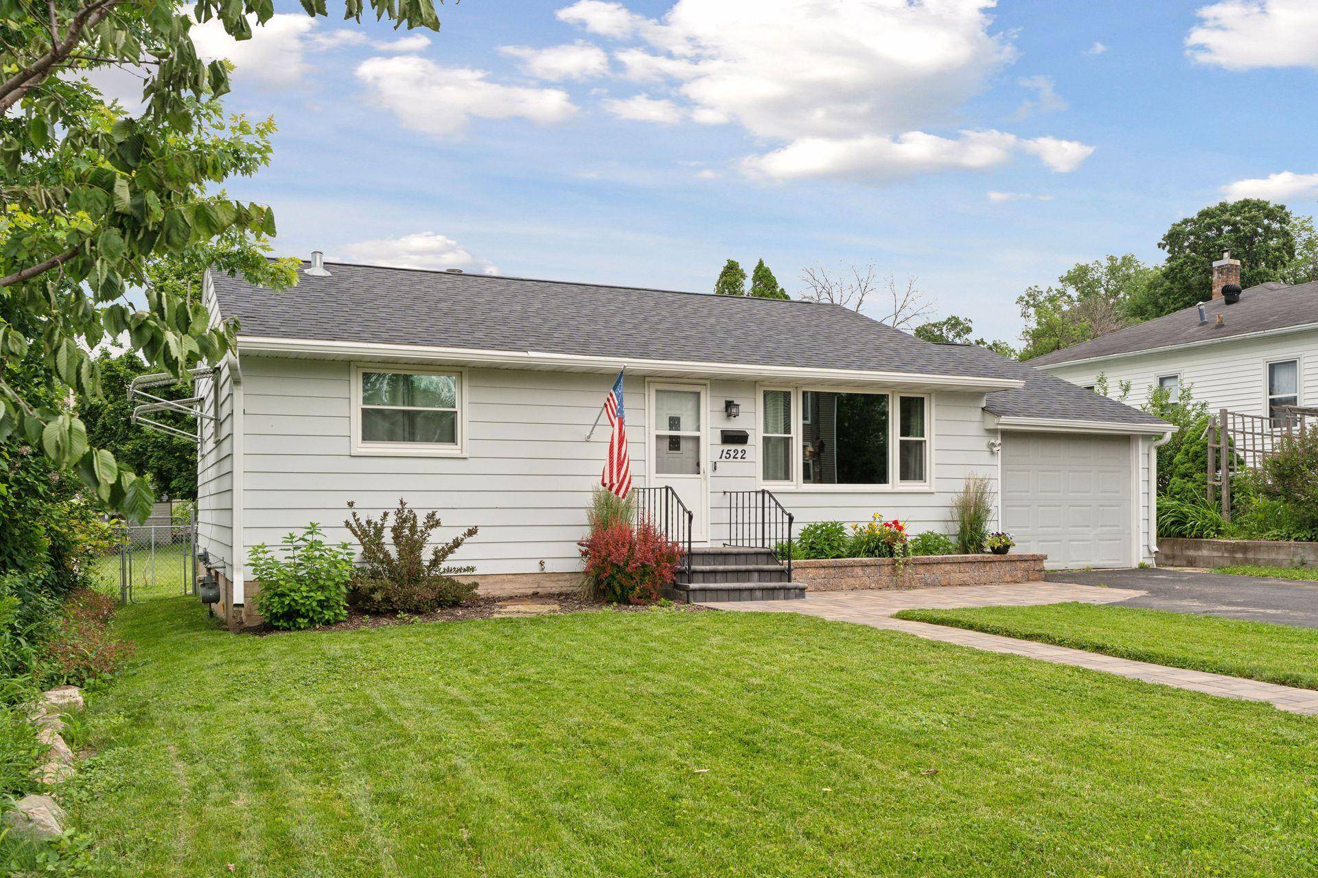 Red Wing, MN 55066,1522 W 7th ST