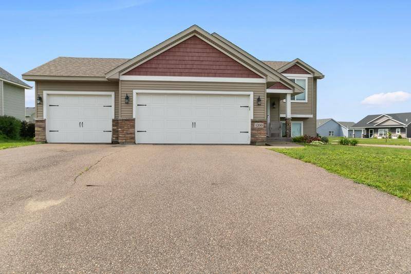 Osceola, WI 54020,1200 Oakey CT