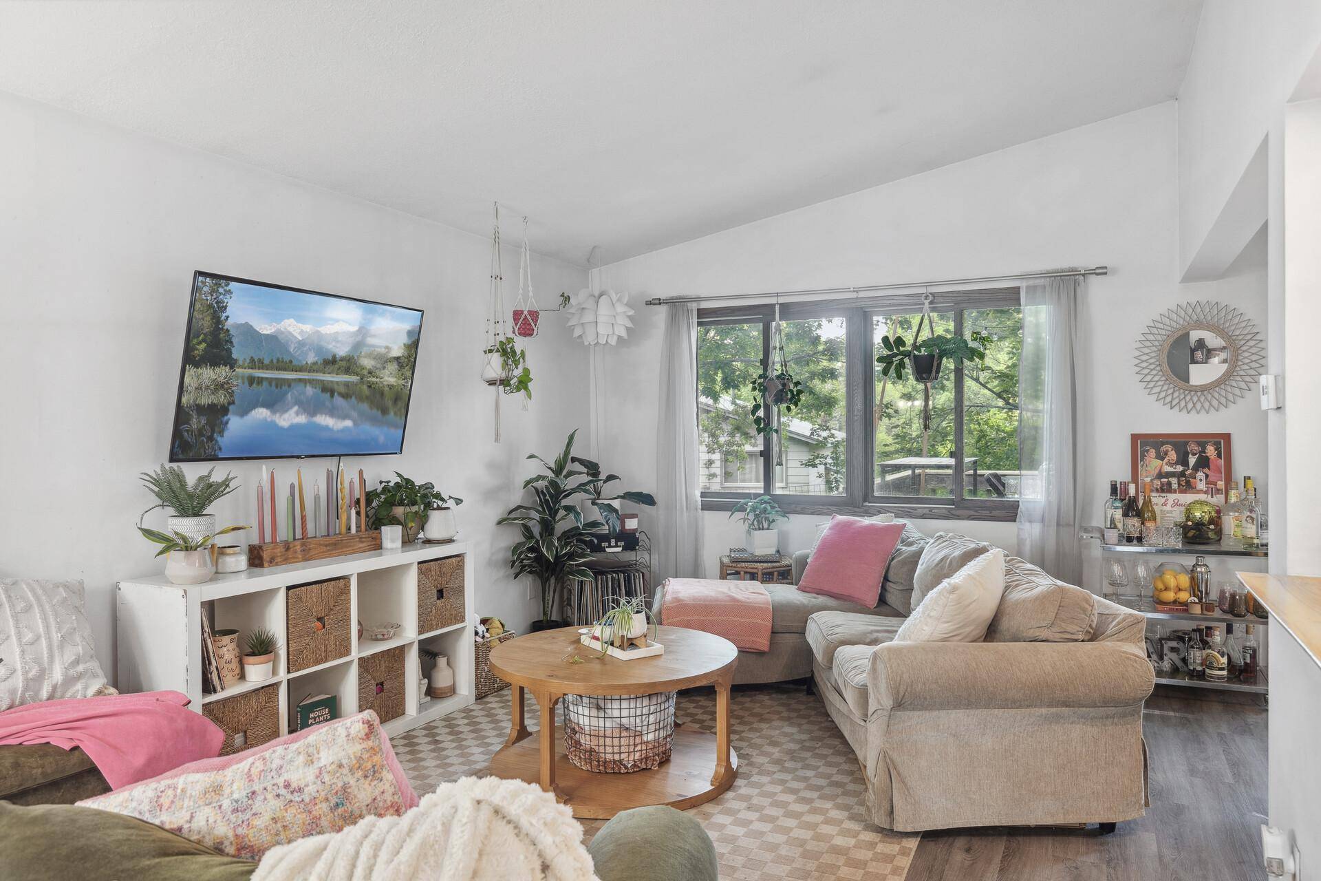 Eden Prairie, MN 55347,8290 Tamarack TRL