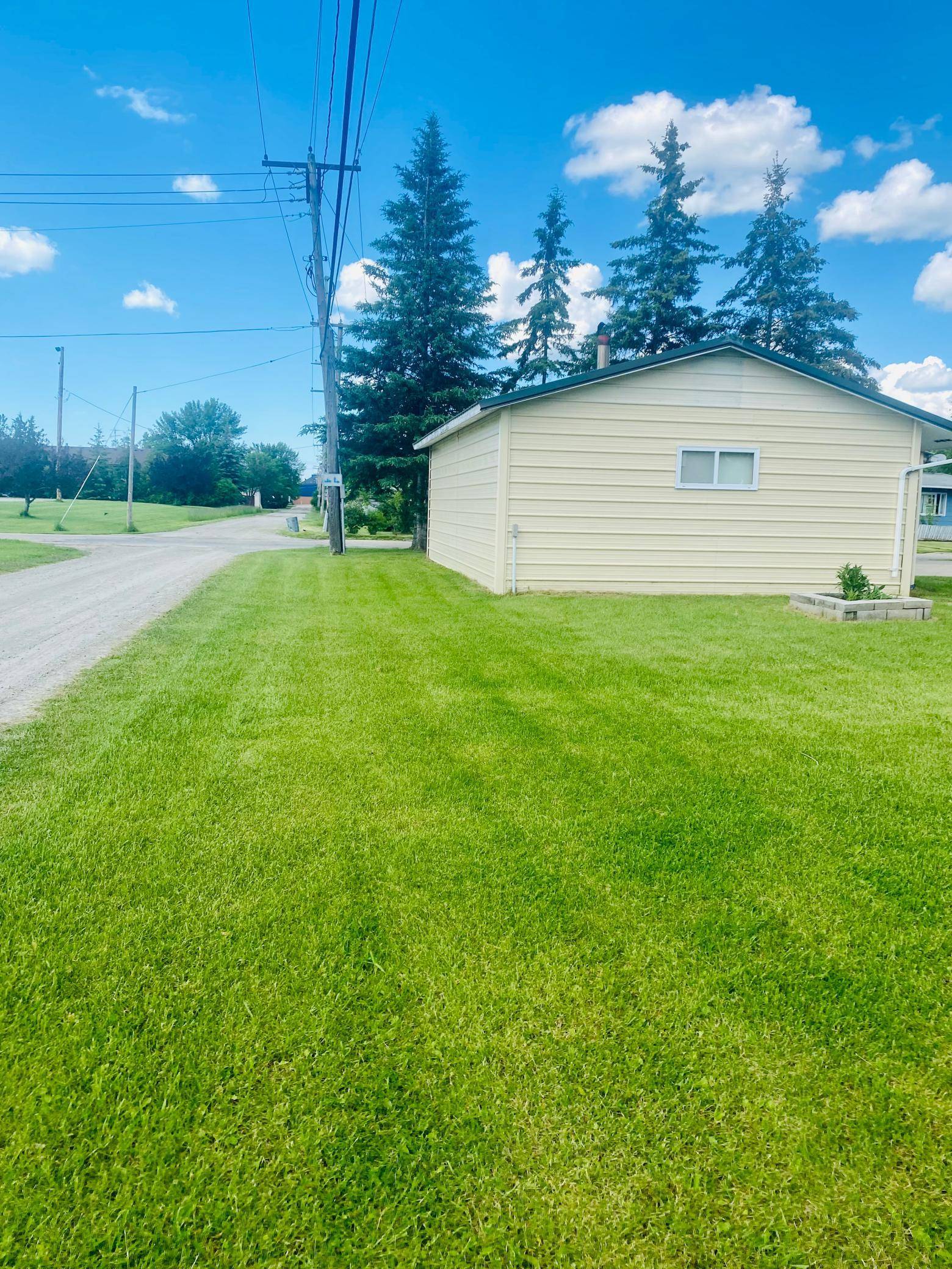 Baudette, MN 56623,401 1st AVE SW