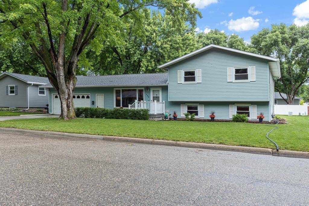 Marshall, MN 56258,102 W James AVE