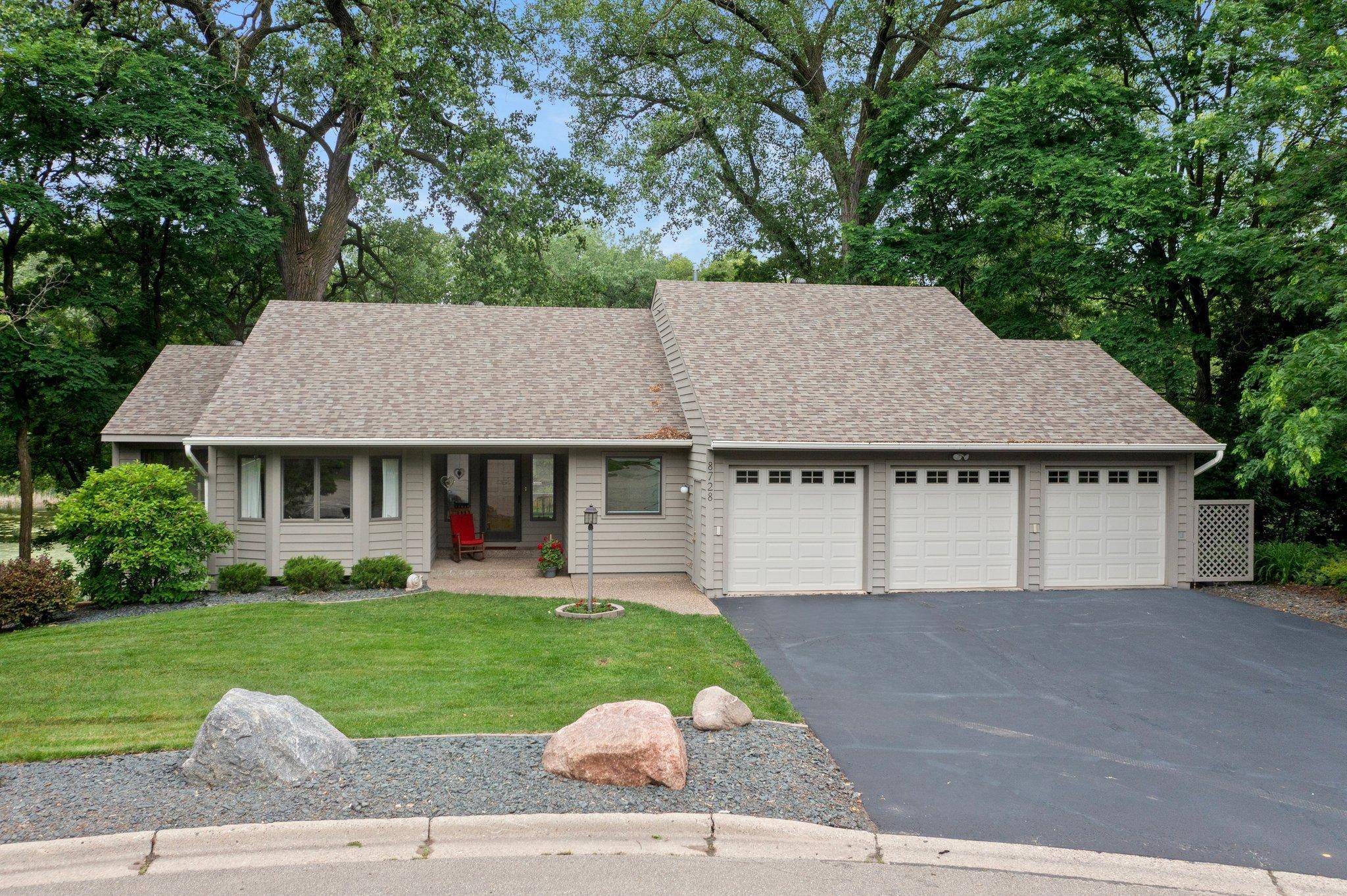 Bloomington, MN 55438,8728 Walton Pond CIR