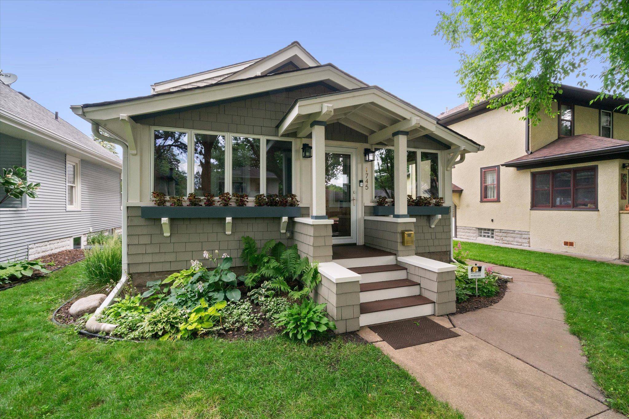 Saint Paul, MN 55105,1745 Juliet AVE