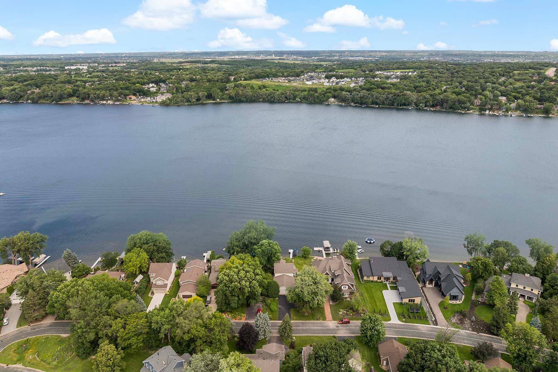 Prior Lake, MN 55372,5438 Fairlawn Shores TRL SE