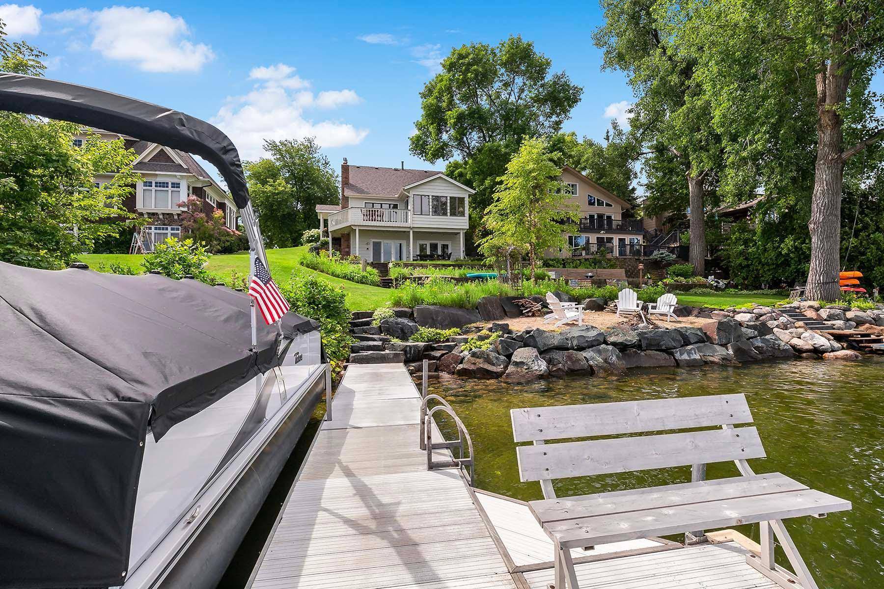 Prior Lake, MN 55372,5438 Fairlawn Shores TRL SE