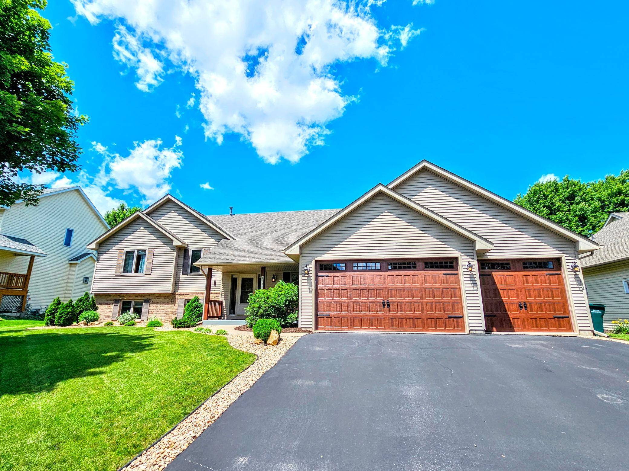 Farmington, MN 55024,4281 207th ST W