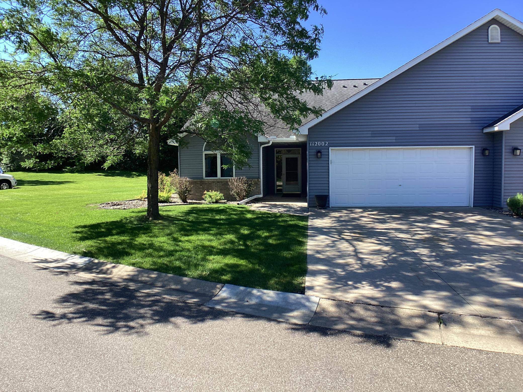 Chaska, MN 55318,112002 Hidden Creek PL