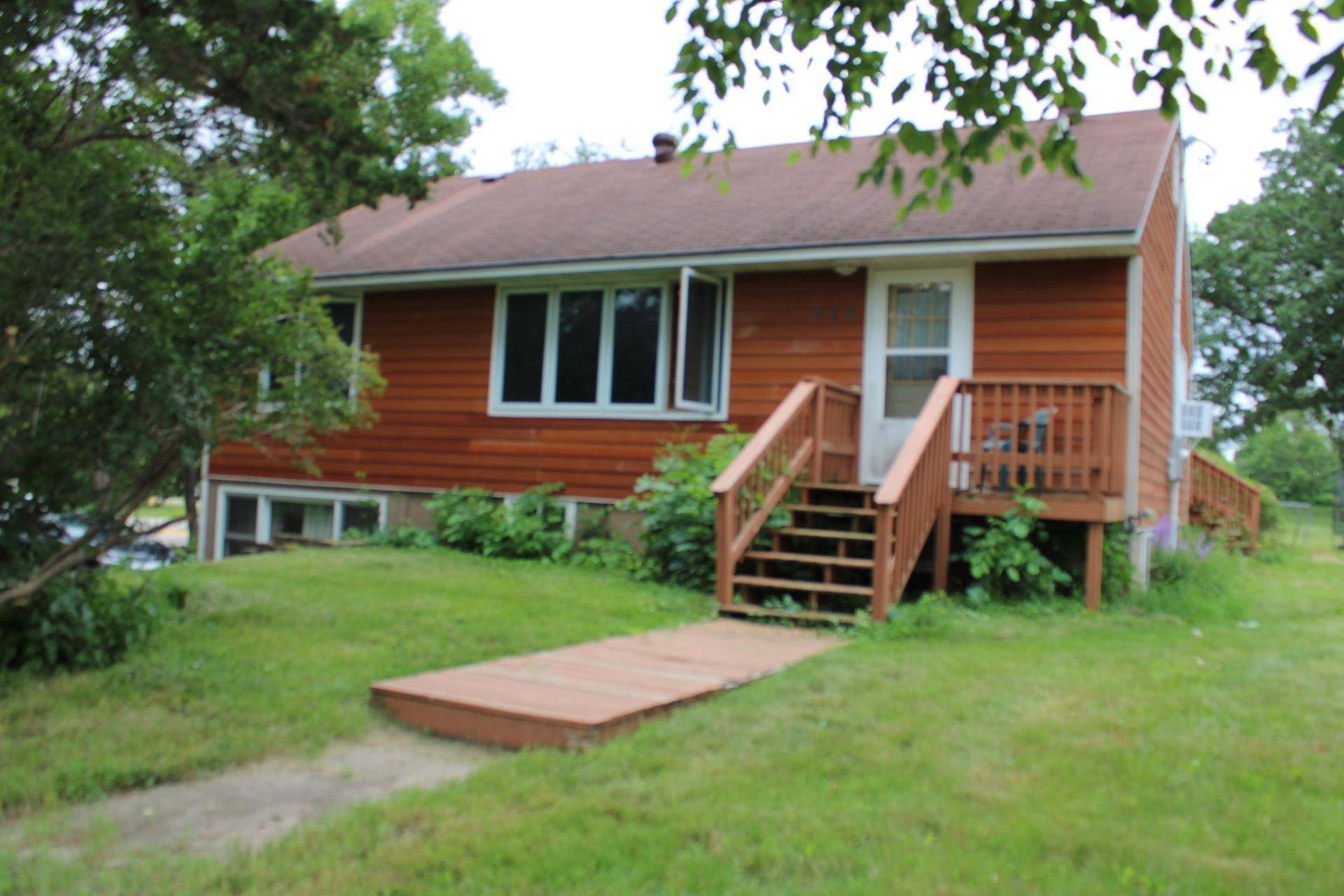New London, MN 56273,226 3rd AVE SE