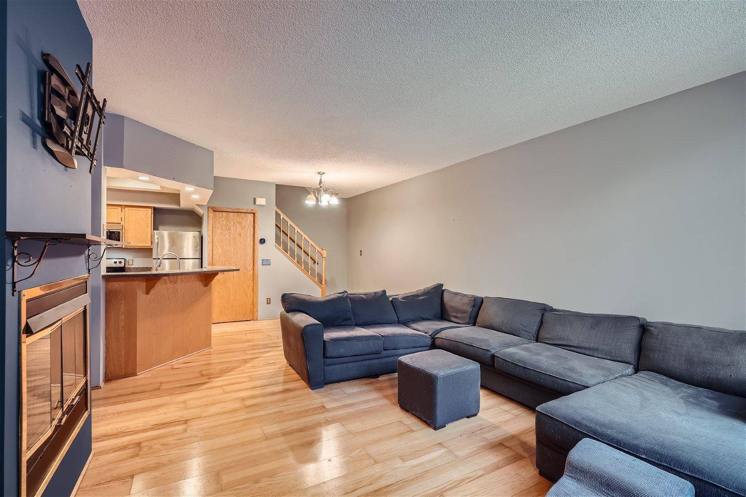Bloomington, MN 55438,10902 Highland RD