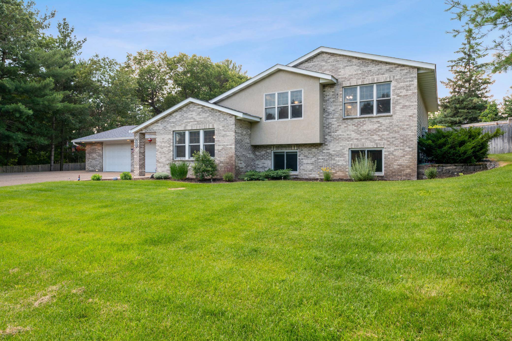 Cambridge, MN 55008,2929 Fern ST S