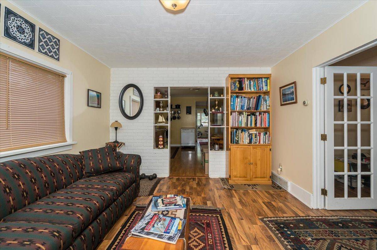 Ashland, WI 54806,412 5th AVE E