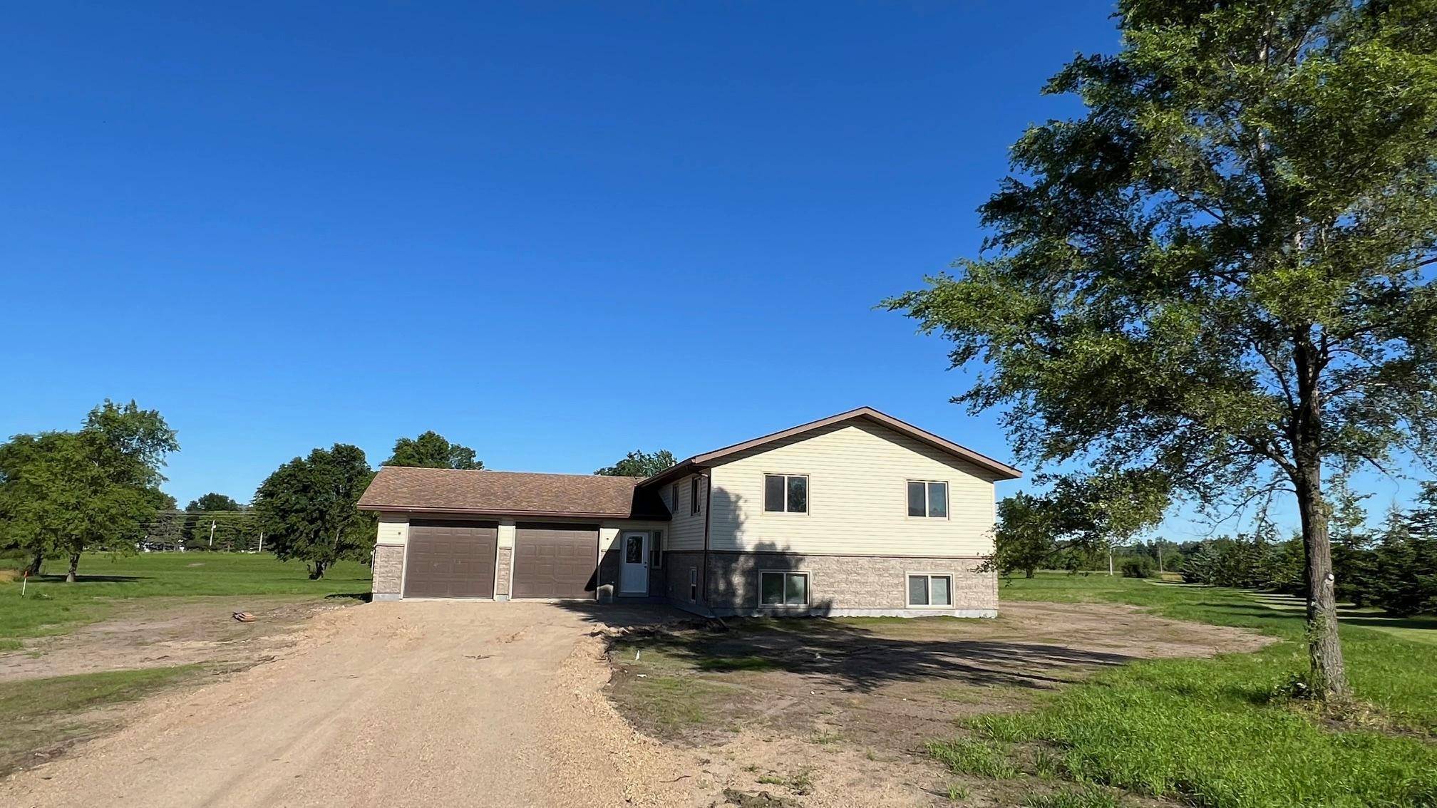 Darwin, MN 55324,450 Karen CT