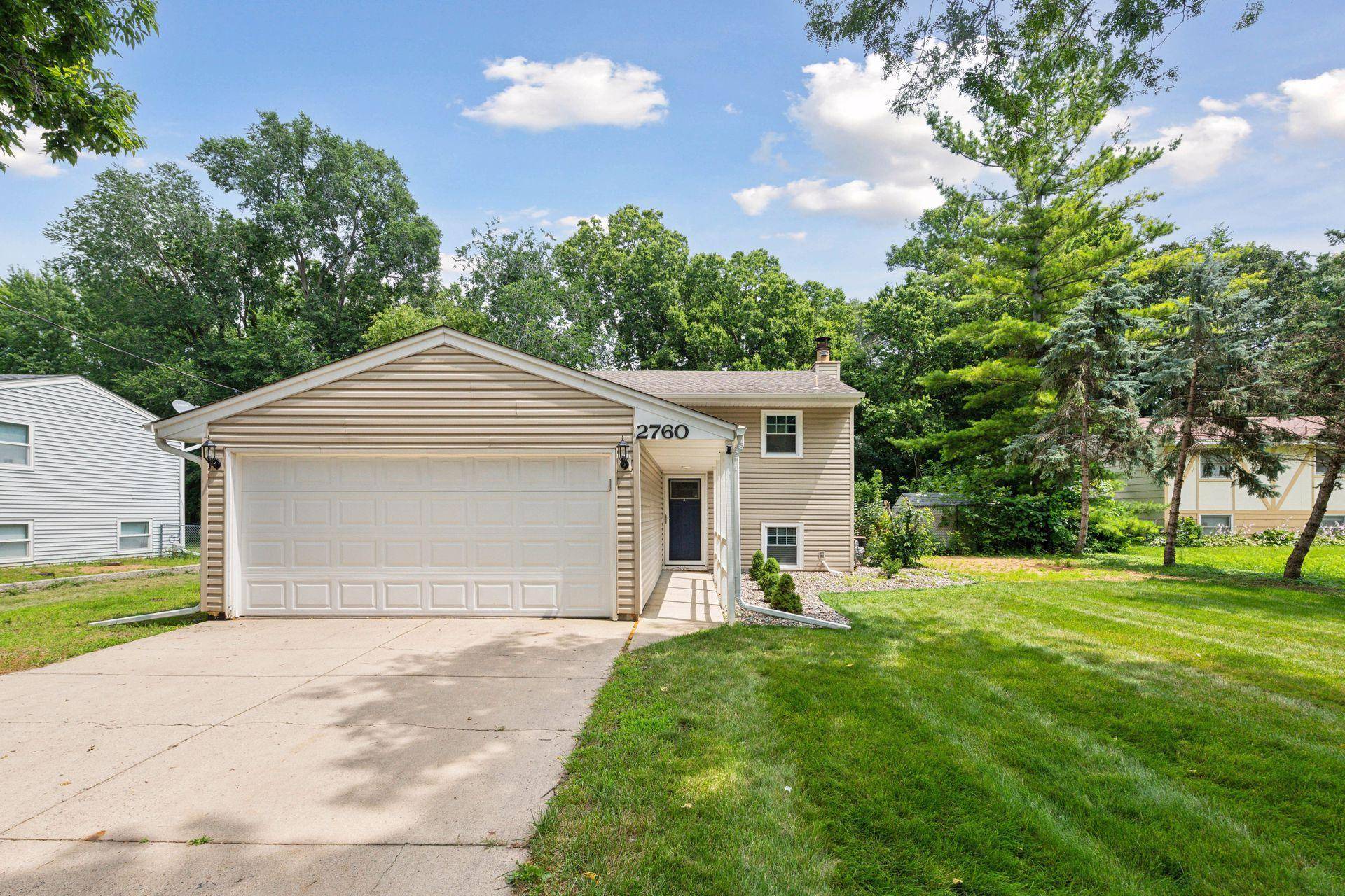Mound, MN 55364,2760 Grove LN