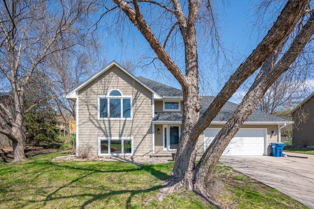Maple Grove, MN 55311,15302 67th AVE N