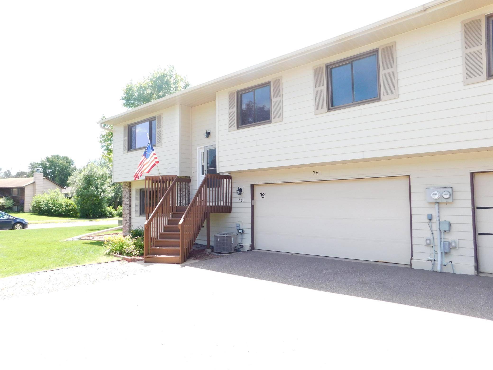 Vadnais Heights, MN 55127,761 Belland AVE