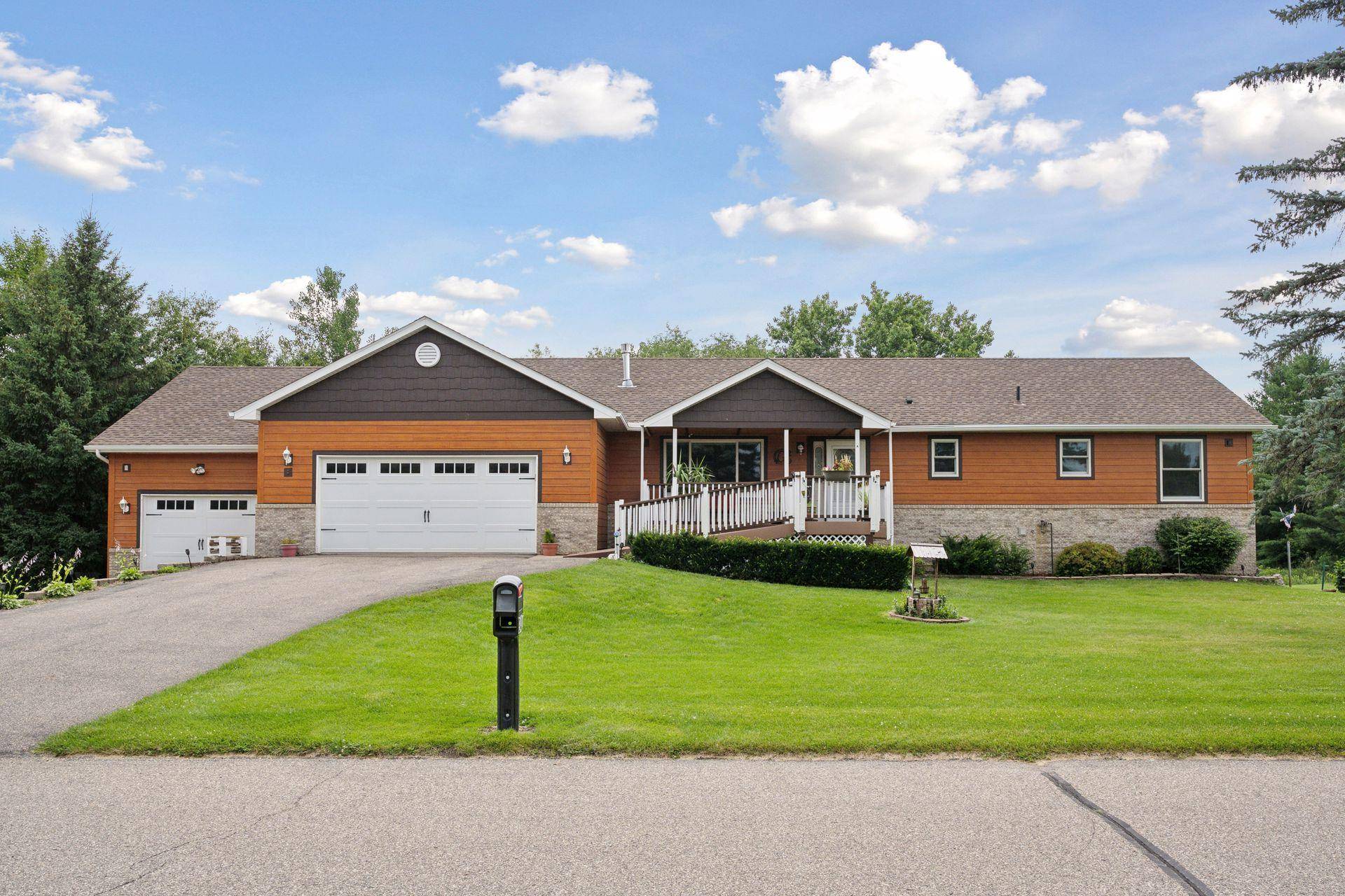 Ham Lake, MN 55304,3421 143rd AVE NE