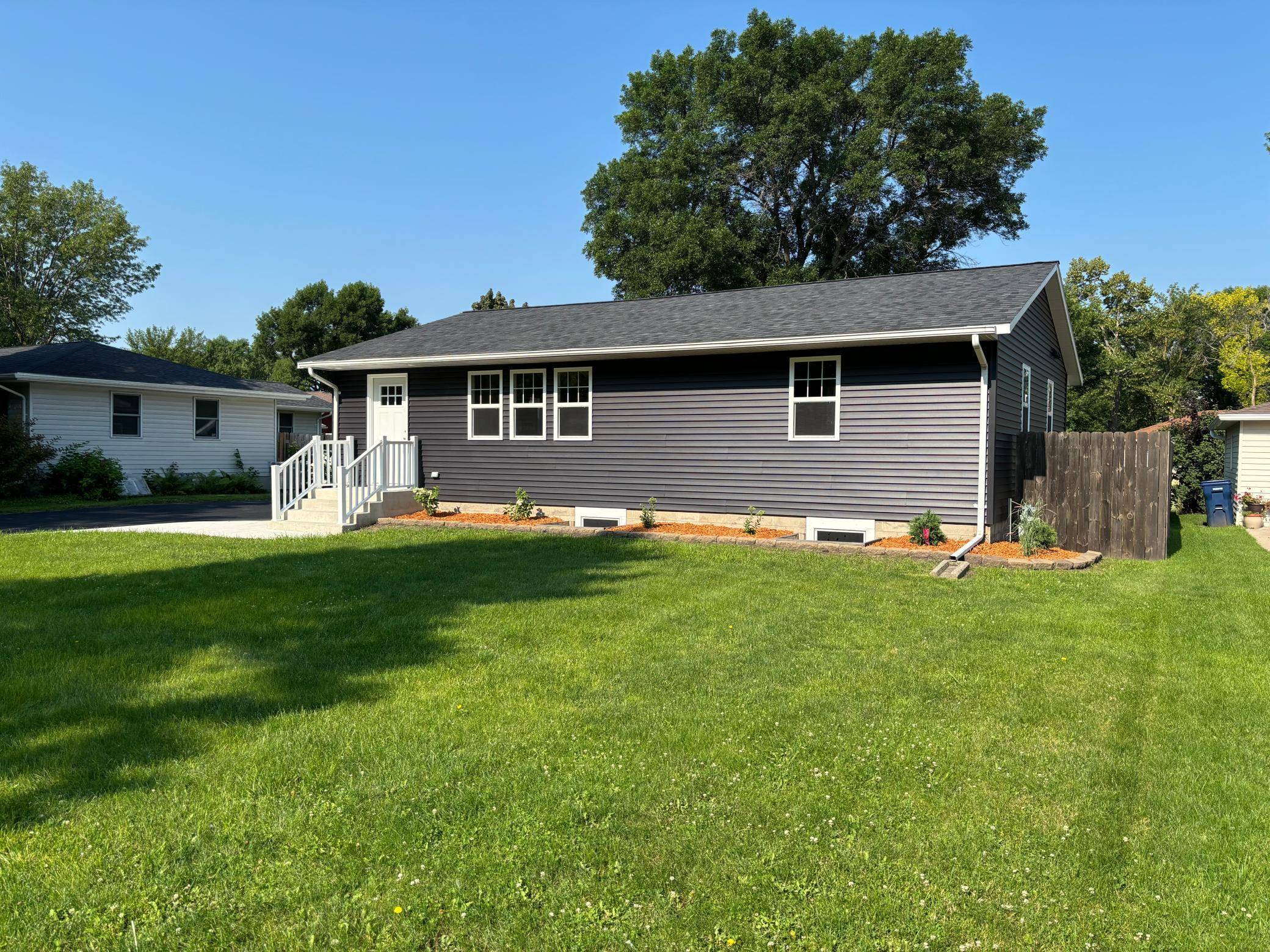 Benson, MN 56215,303 Sanford RD